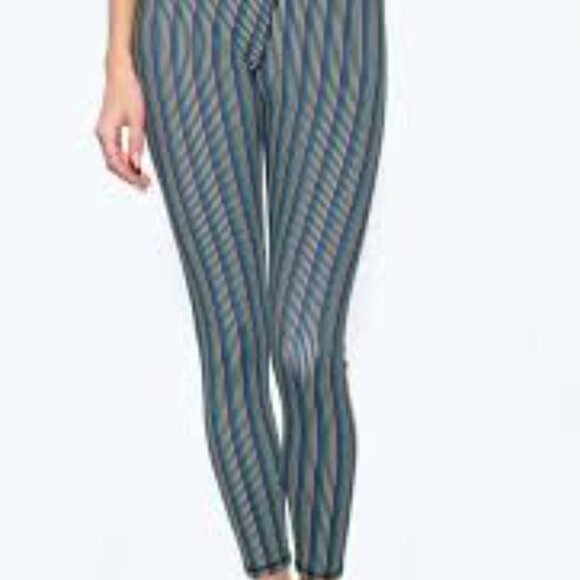 5-NWT SPIRITUAL GANGSTER NIRVANA LOTUS LEGGINGS - Picture 4 of 4